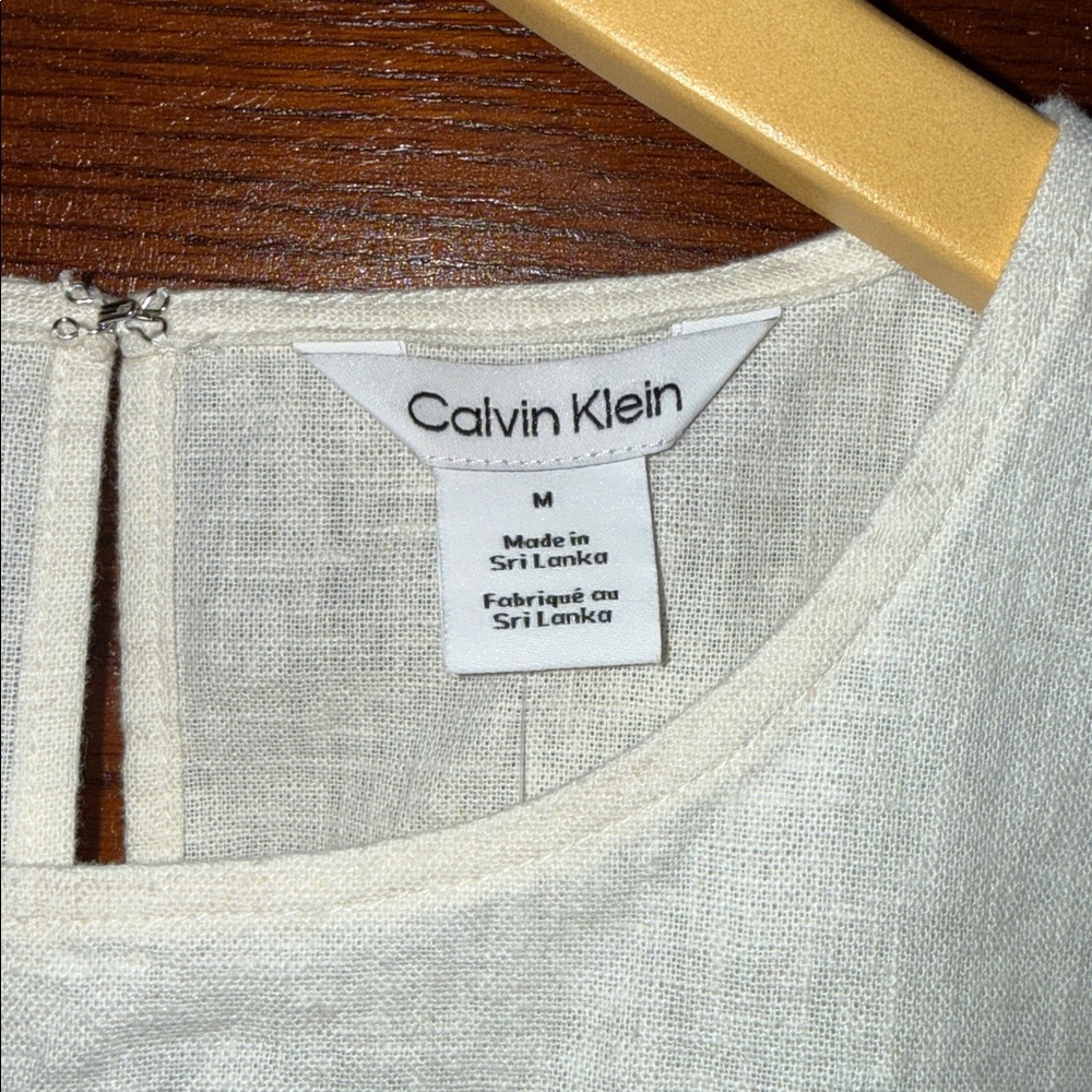 Medium Calvin Klein Sleeveless Blouse - Picture 2 of 9